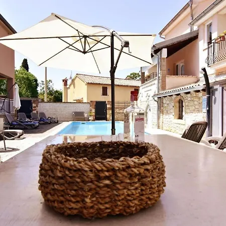 Noemi1 By Interhome Daire