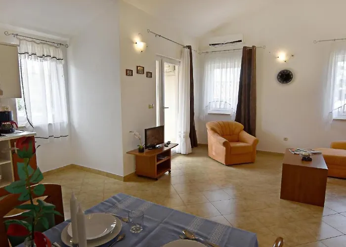 Noemi1 By Interhome Appartamento Porec