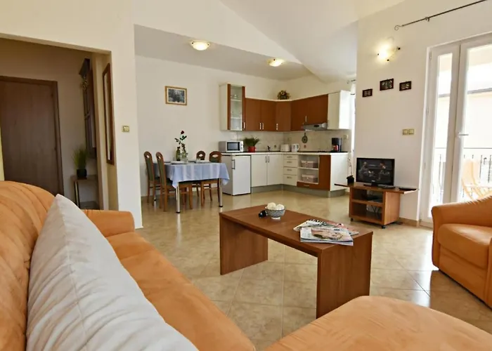 Noemi1 By Interhome *