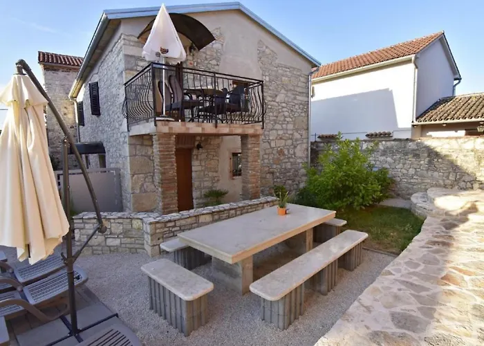 Appartamento Noemi1 By Interhome