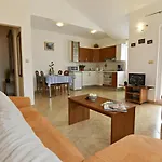 Noemi1 By Interhome *