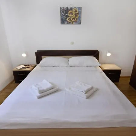 Noemi1 By Interhome Apartman