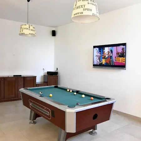 Noemi1 By Interhome Apartman *