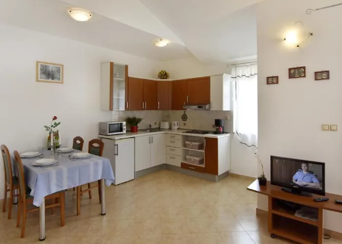 Noemi1 By Interhome Apartman