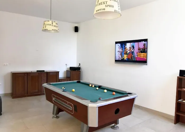 Noemi1 By Interhome Apartman *