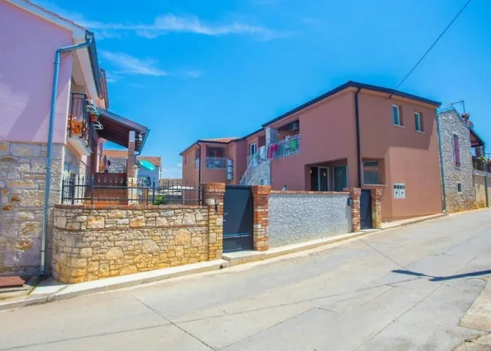 Apartman Noemi1 By Interhome Poreč