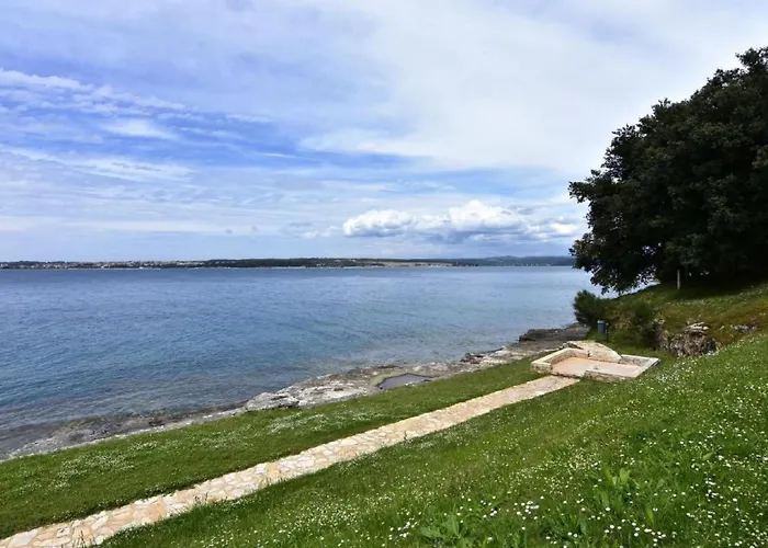 Noemi1 By Interhome *