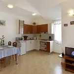 Noemi1 By Interhome Lägenhet